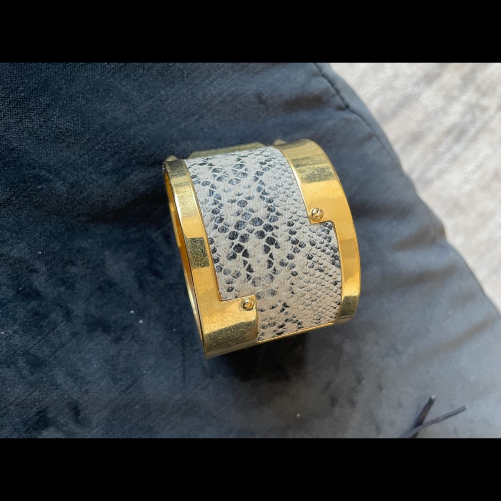 BCBG snakeskin bangle
